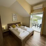 Max Gastro House Hotel Marina