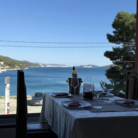 Hotel Max Gastro House 4*