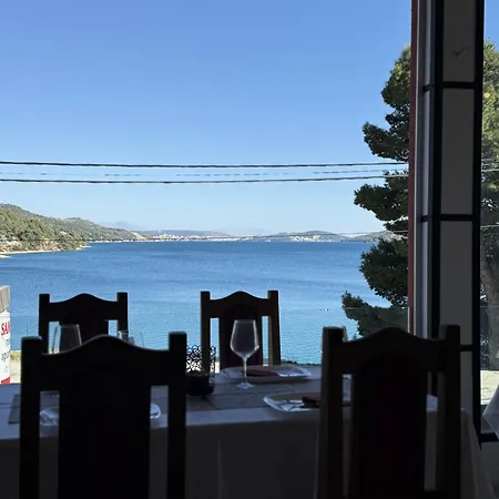 Max Gastro House Hotel