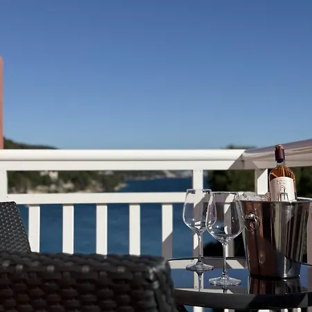 Max Gastro House 4* Marina