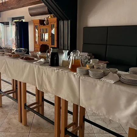 Max Gastro House Marina