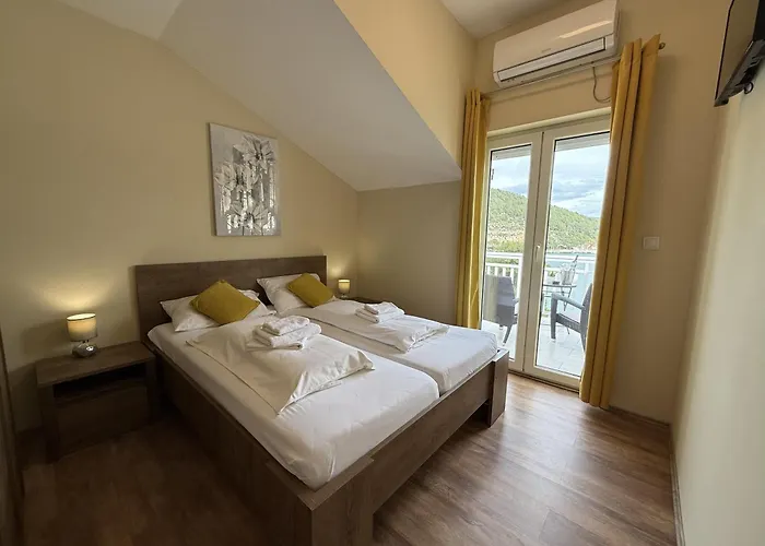 Max Gastro House Szálloda